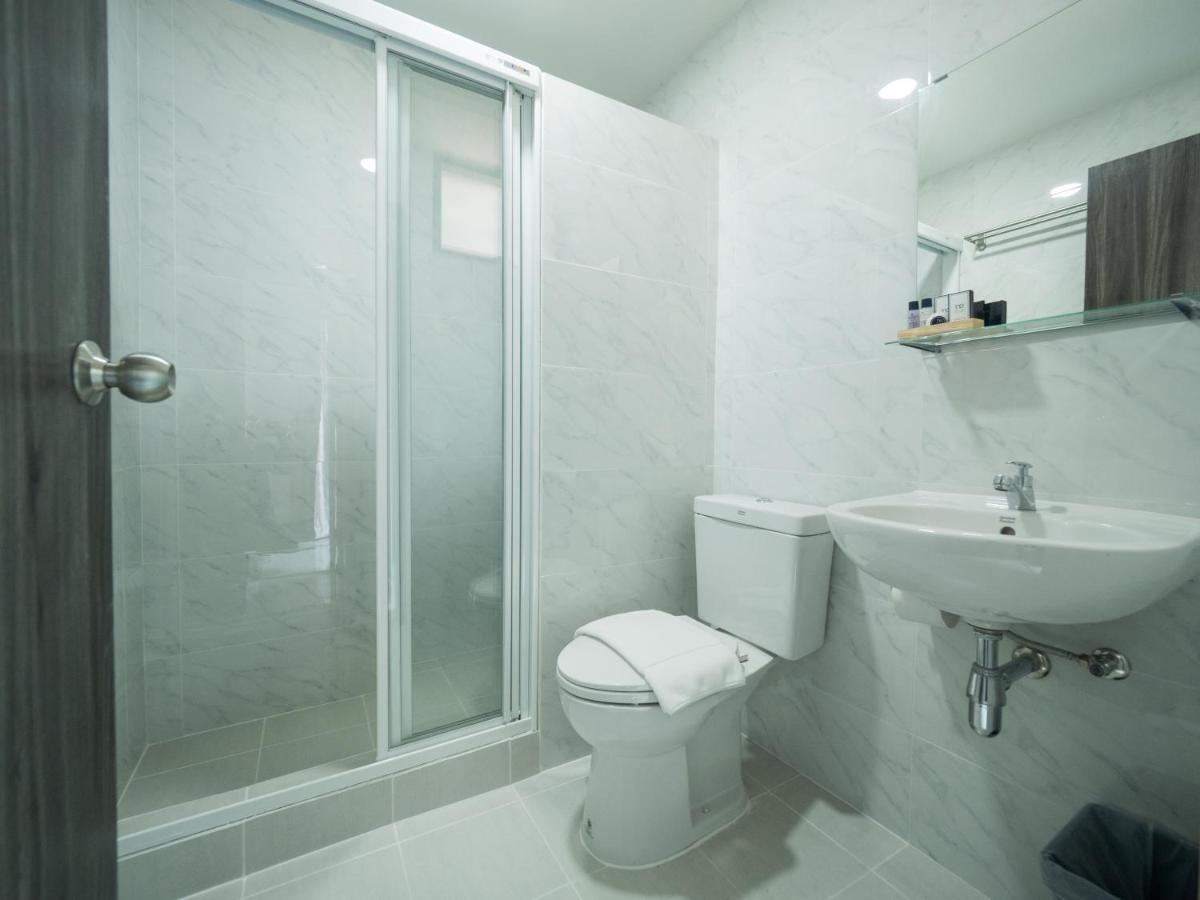 Tassana Place Chonburi Bagian luar foto